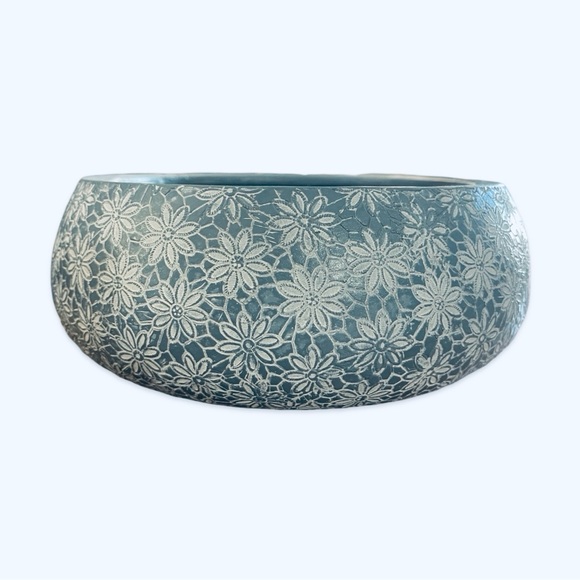 Etched Daisy Set of 2| Painted Terra Cotta Blue & White Planter Bowls Succulents - Picture 12 of 13